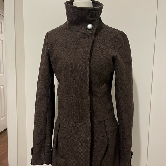 BROWN PEACOAT - GREAT CONDITION - VINTAGE FASHIONABLE FALL COAT TAILORED FIT - Picture 2 of 7